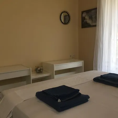 Tripotamos Chalkidiki * Neos Marmaras